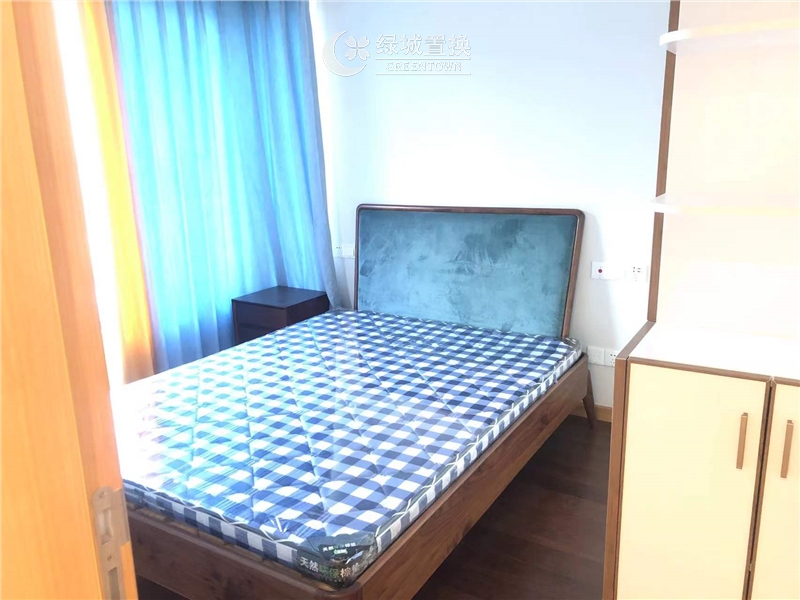 房间