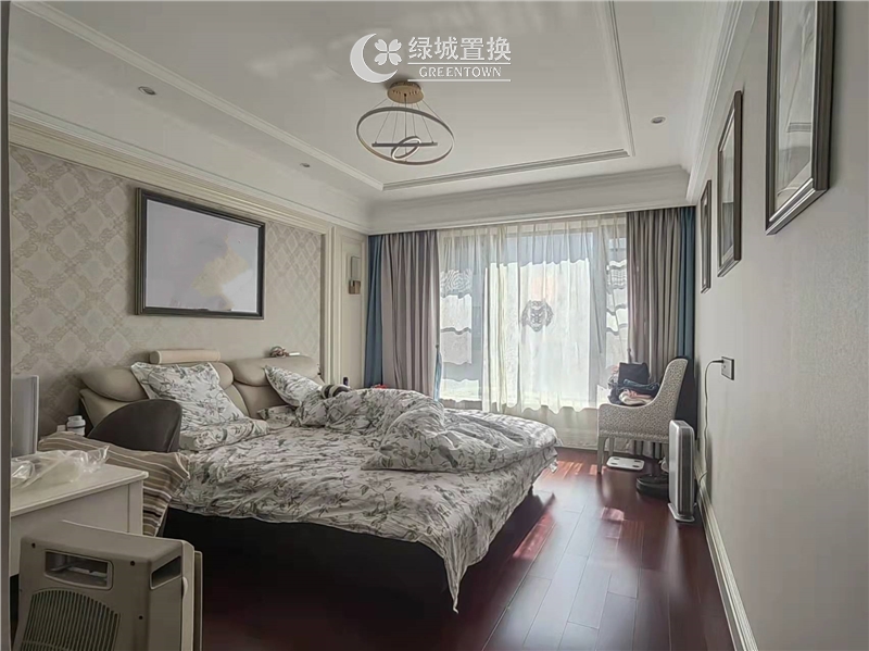 房间