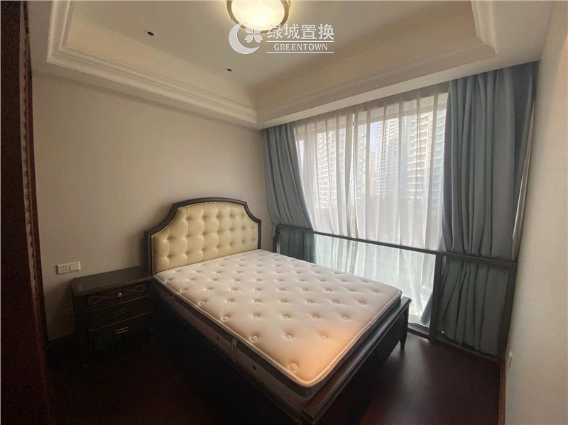 房间