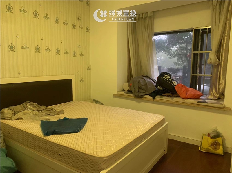 房间