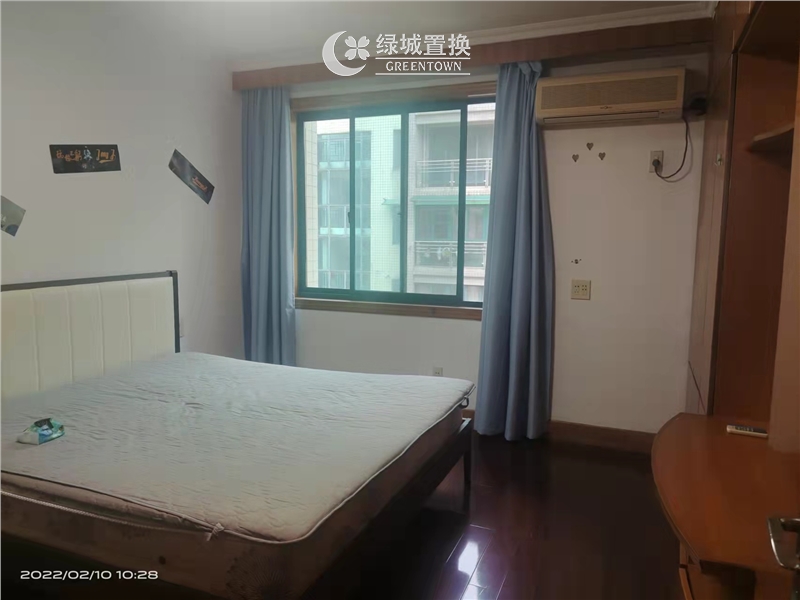 房间