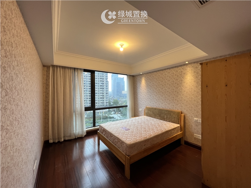 房间