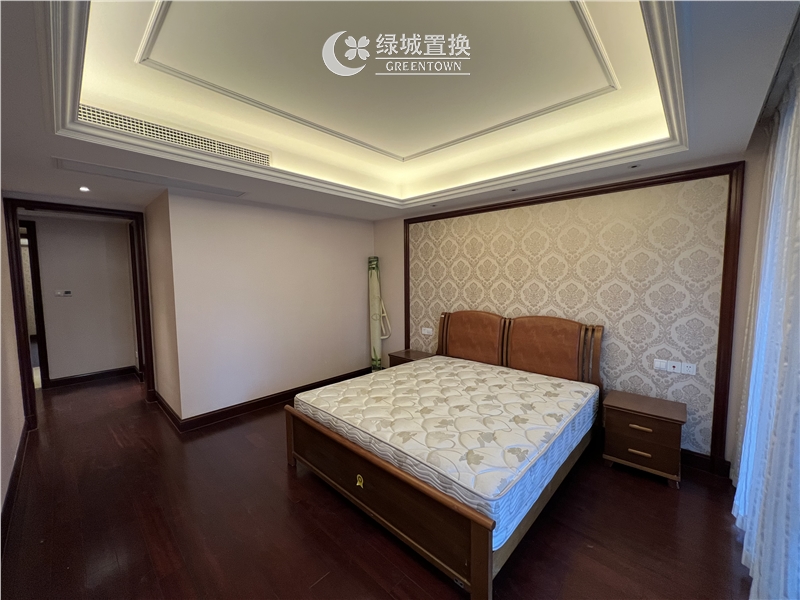 房间