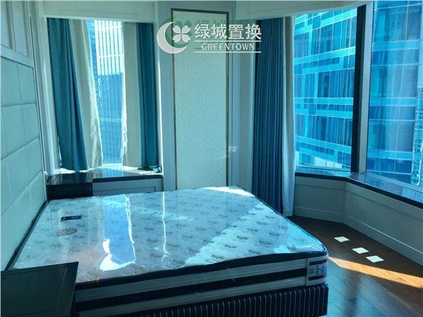 房间