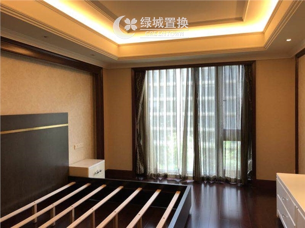 房间