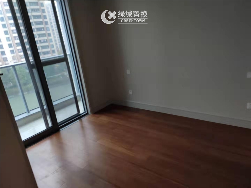 房间