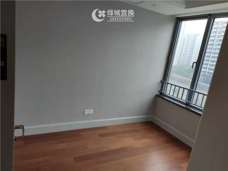 房间