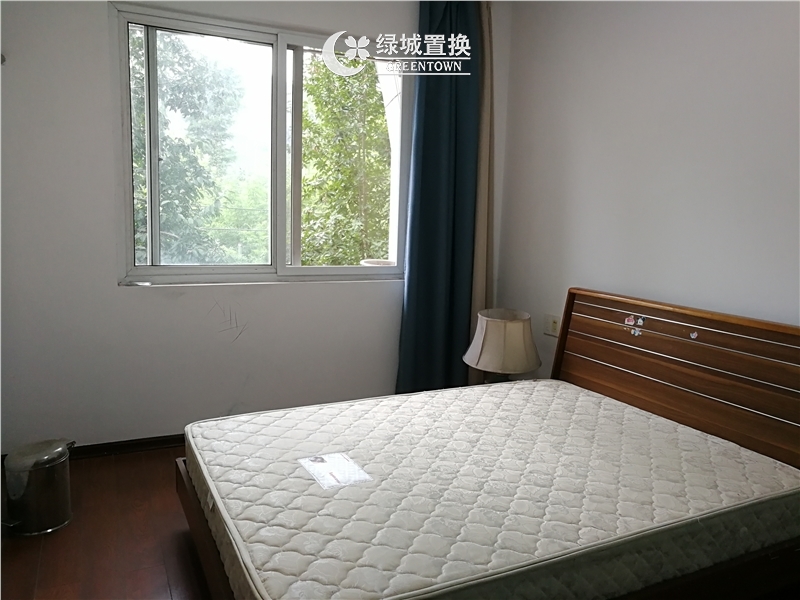 房间