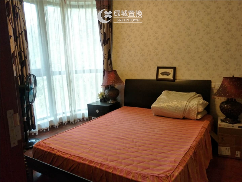 房间