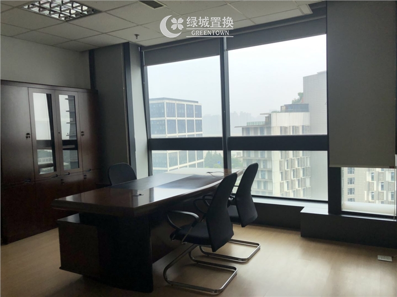 房间