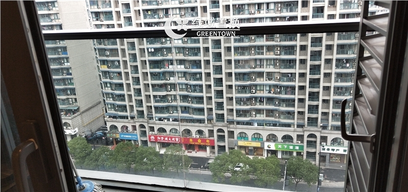 客厅