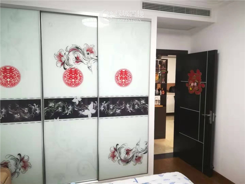 房间