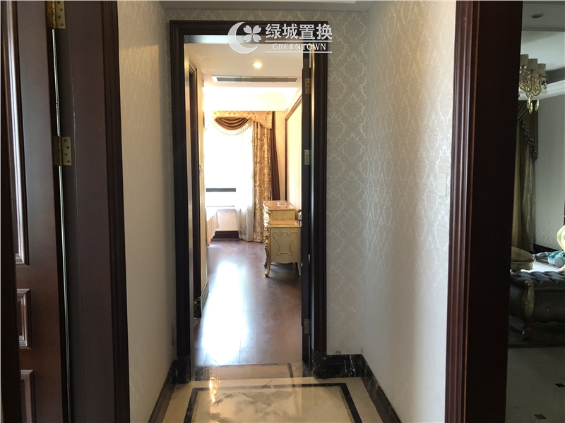 房间