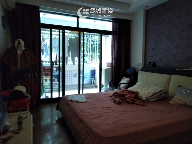 房间