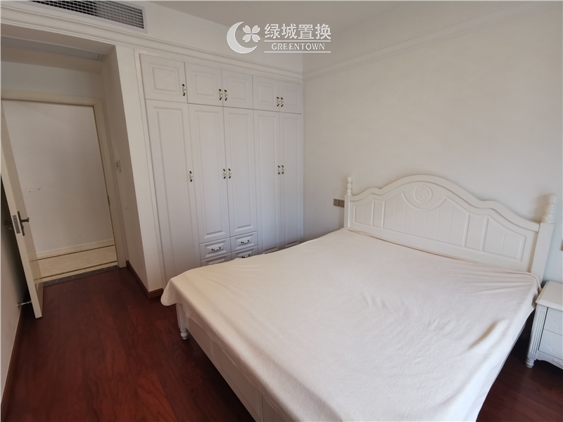 房间