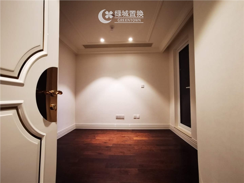 房间