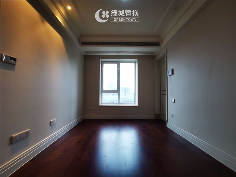 房间