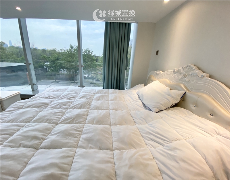 房间