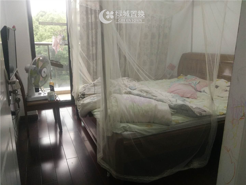 房间