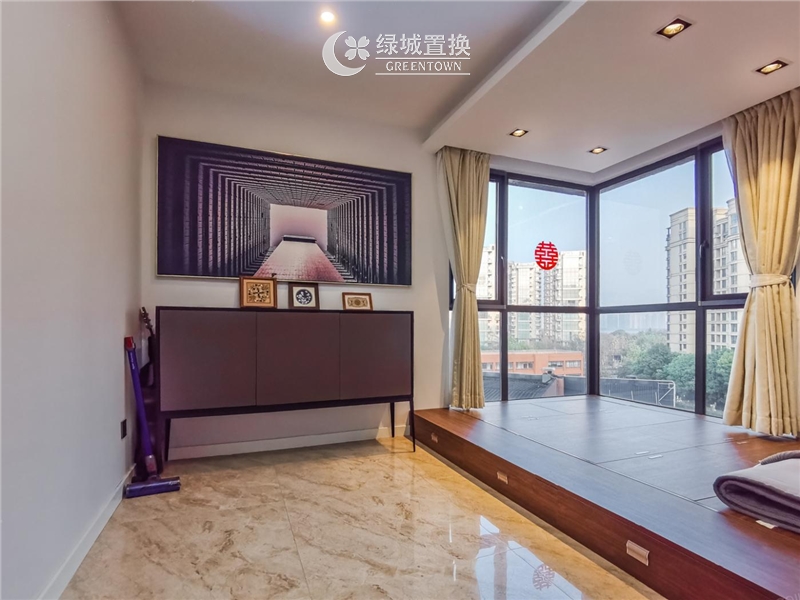 房间