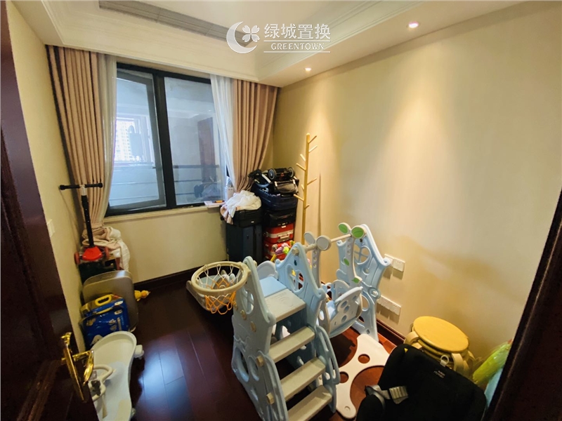 房间