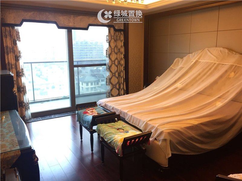 房间