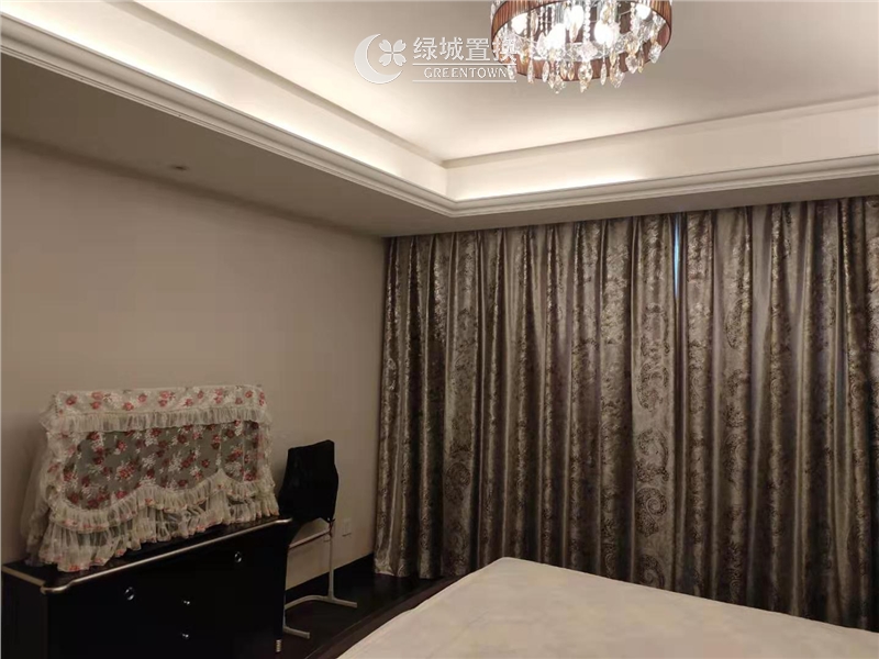 房间
