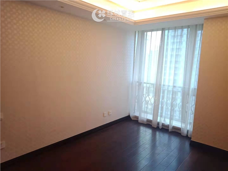 房间