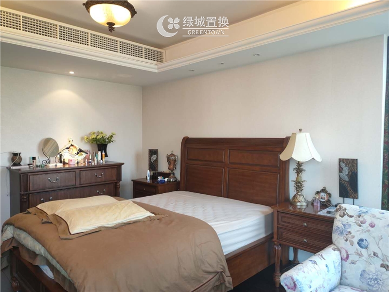 房间