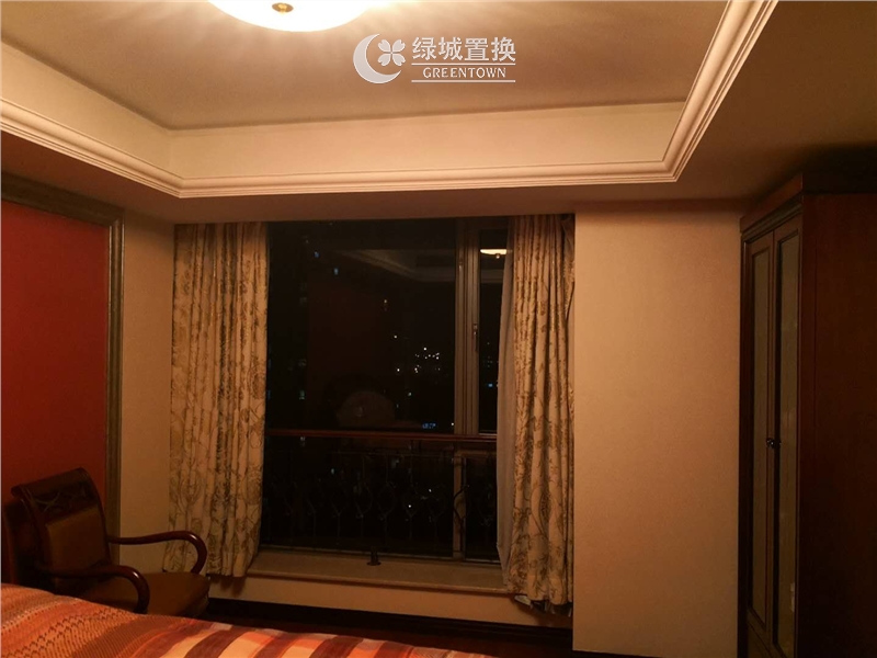 房间