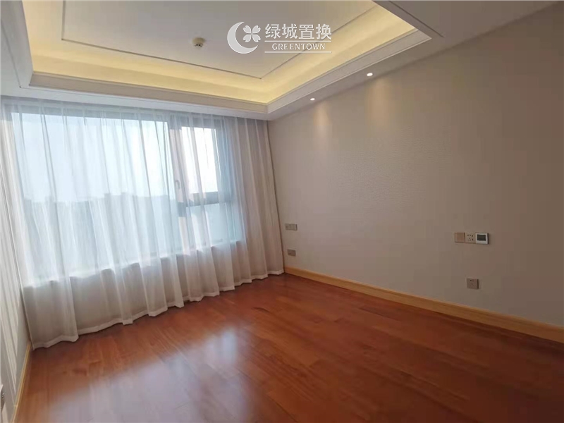 房间