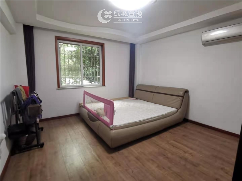 房间