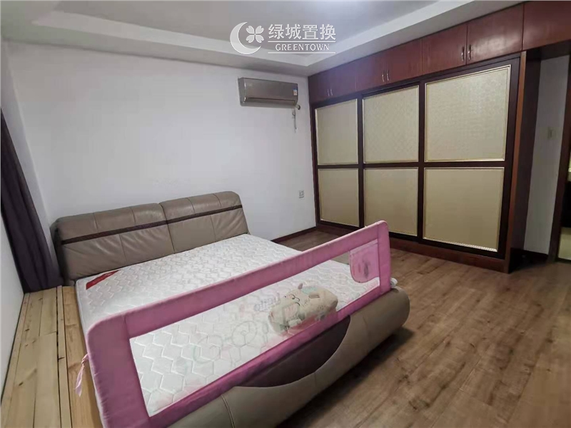 房间