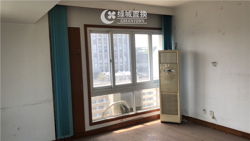 房间
