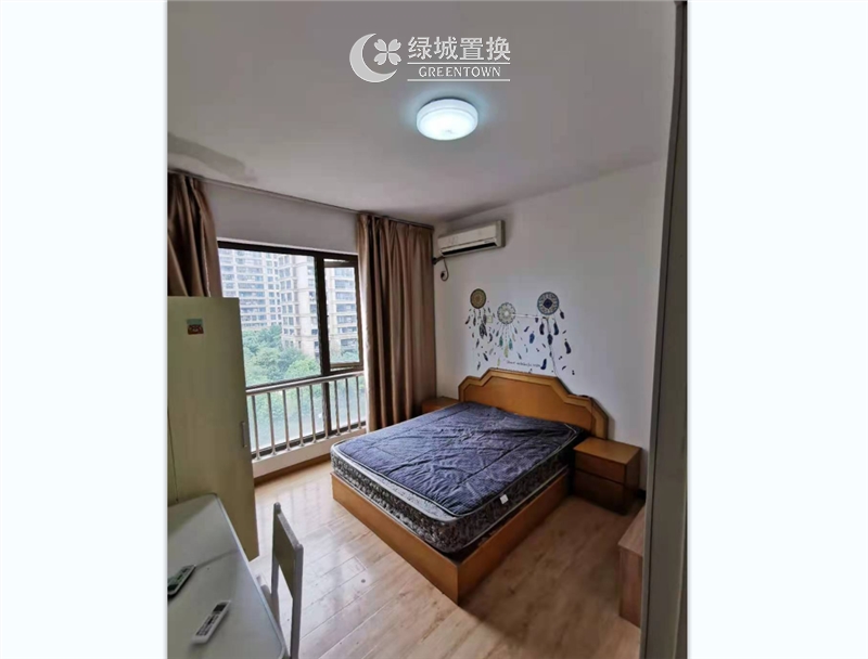 房间