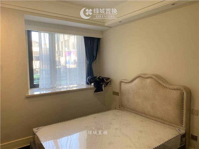 房间