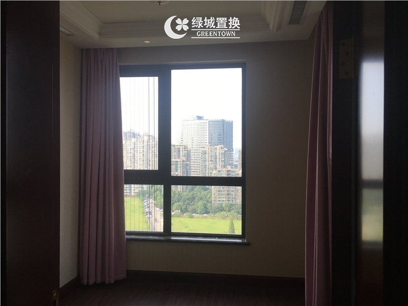 房间