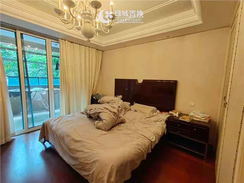 房间