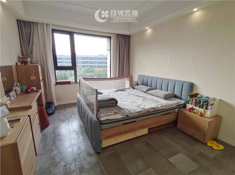 房间
