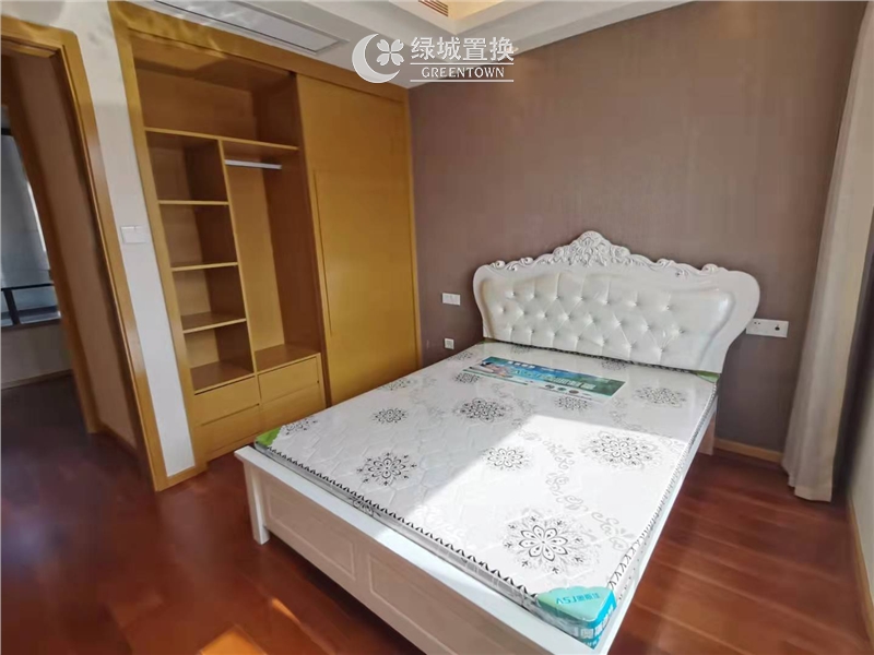 房间
