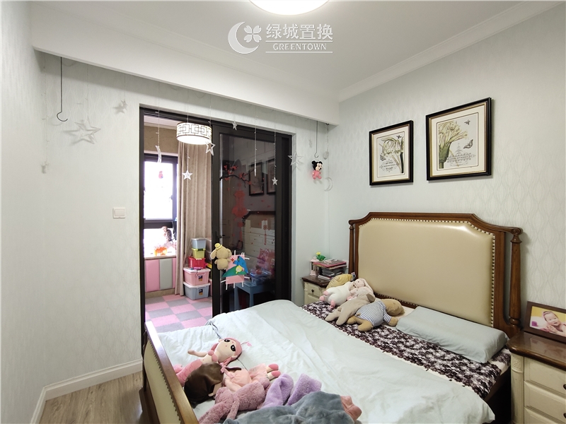 房间