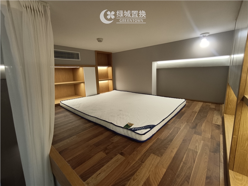 房间