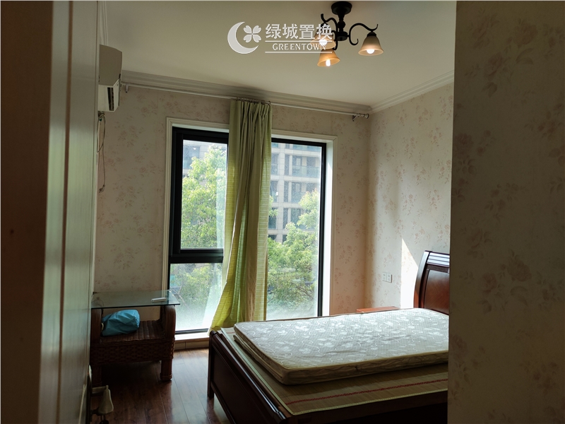房间