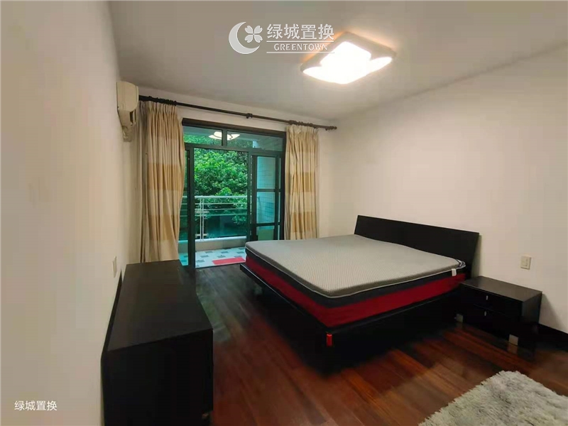 房间