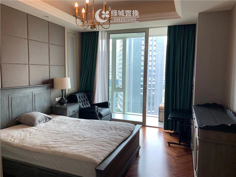 房间