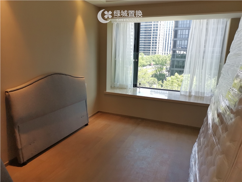 房间