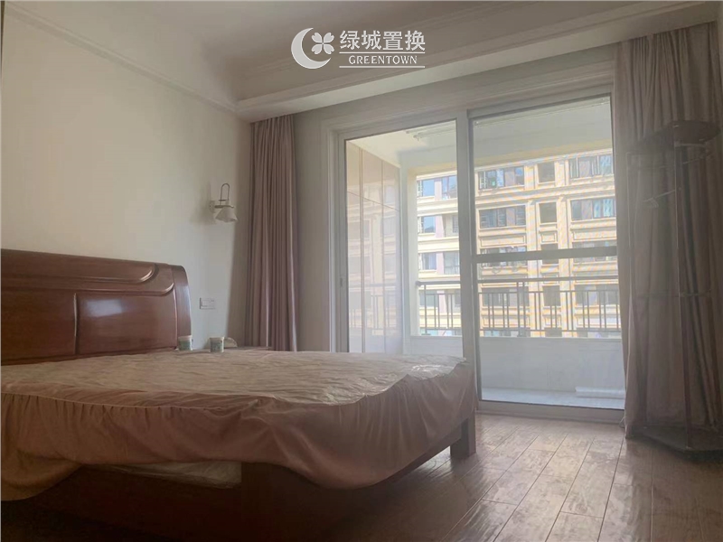 房间