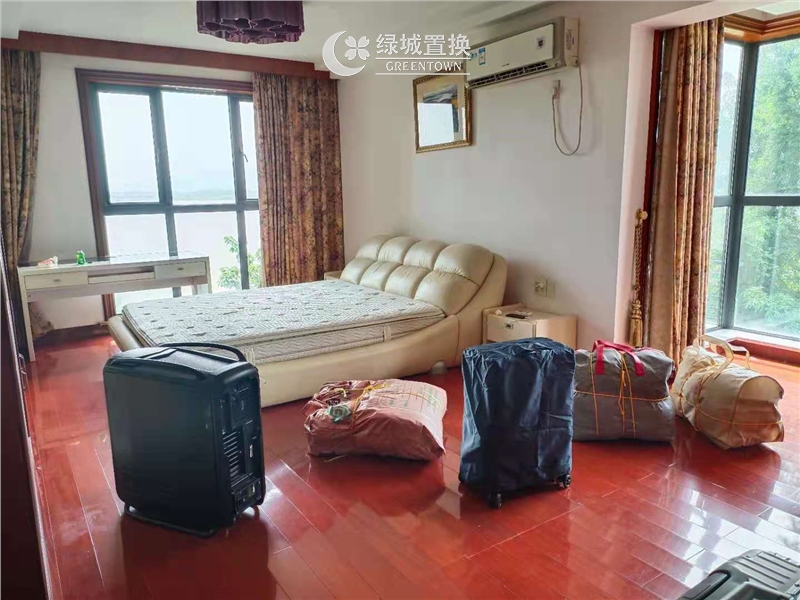 房间