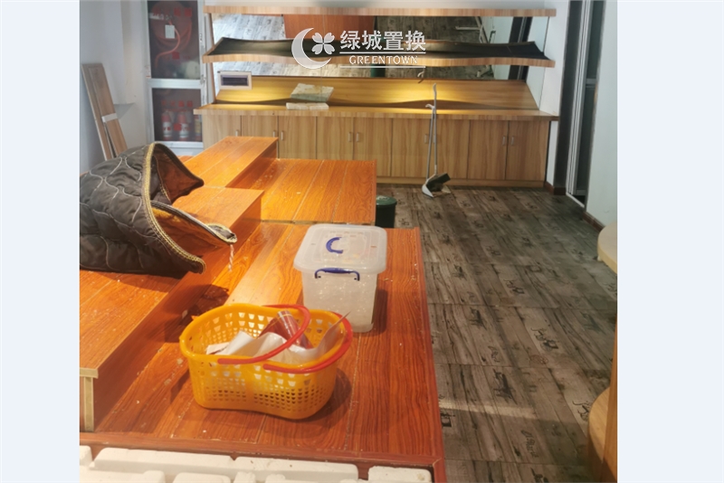 房间