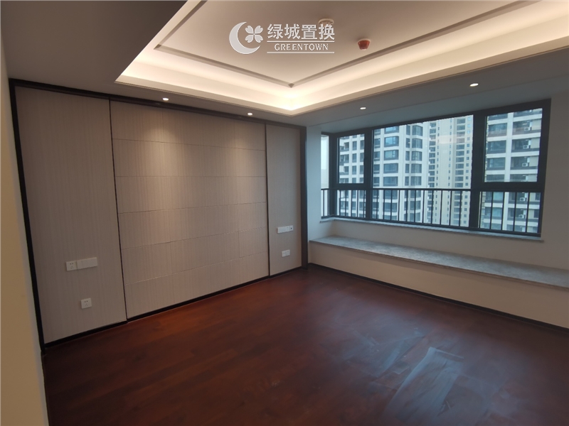房间